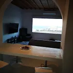 M-vibes Mykonos 4* קלפטיס