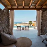 M-vibes Mykonos 4* קלפטיס