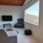 מלון דירות M-vibes Mykonos 4*