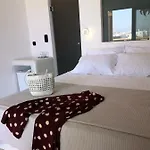 מלון דירות M-vibes Mykonos