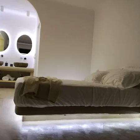 M-vibes Mykonos מלון דירות