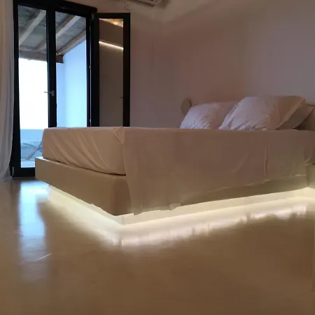 M-vibes Mykonos Lägenhetshotell Kalafati