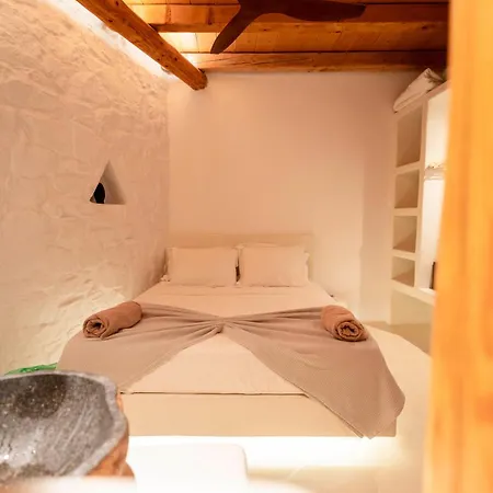M-vibes Mykonos Καλαφάτη