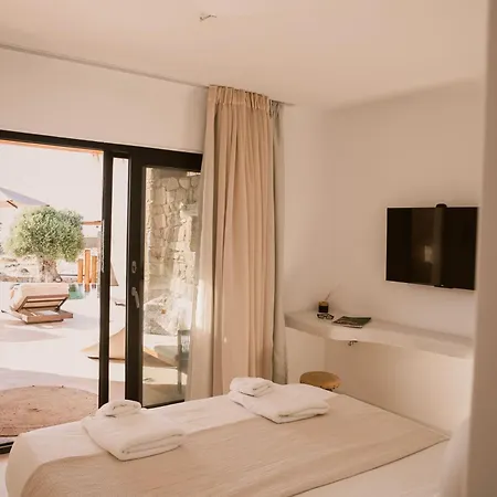 M-vibes Mykonos Ξενοδοχείο με διαμερίσματα Καλαφάτη