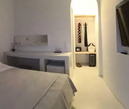M-vibes Mykonos *