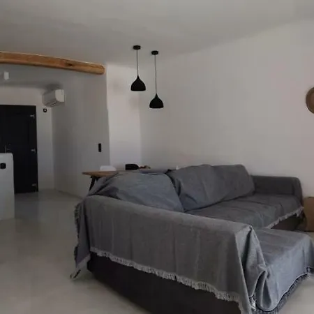 M-vibes Mykonos *