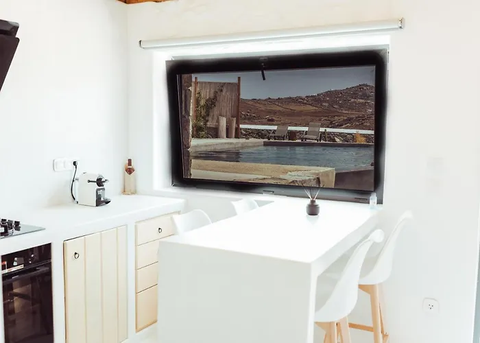 M-vibes Mykonos Aparthotel 4*